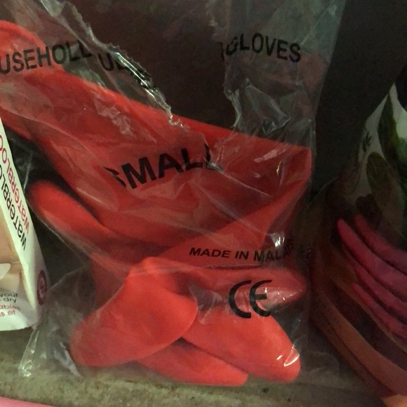 NEW LEFT hand household gloves small please share - Picture 3 of 7